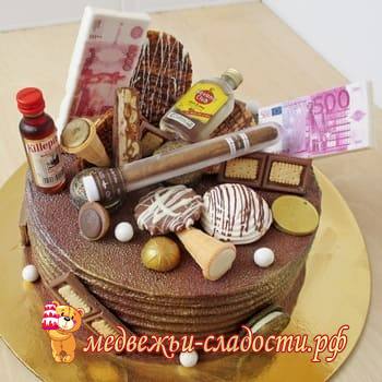Мужской торт с бутылочками Ликер Killepitsch, ром Havana Club и кубинской сигарой 